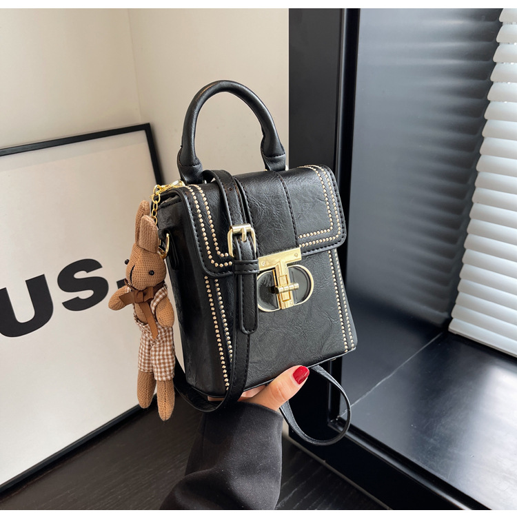 Popular Box Small Square for Women's 2023 Autumn New High Quality Crossbody Fashion Versatile One Shoulder Handheld Bag_voghion.com