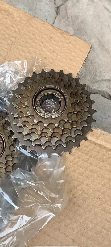 Mountain bike variable speed flywheel does not position 6-piece flywheel 18-speed flywheel bicycle tower wheel racing spin 6-speed processing