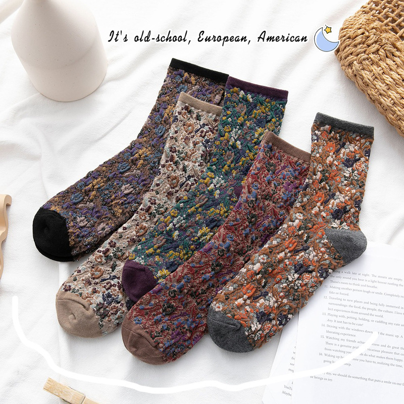 Socks Women's Spring and Autumn new mid-tube women's socks three-dimensional abstract flowers court retro European and American style manufacturers wholesale generation Socks Women's Spring and Autumn new mid-tube women's socks three-dimensional abstract flowers court retro European and American style manufacturers wholesale generation