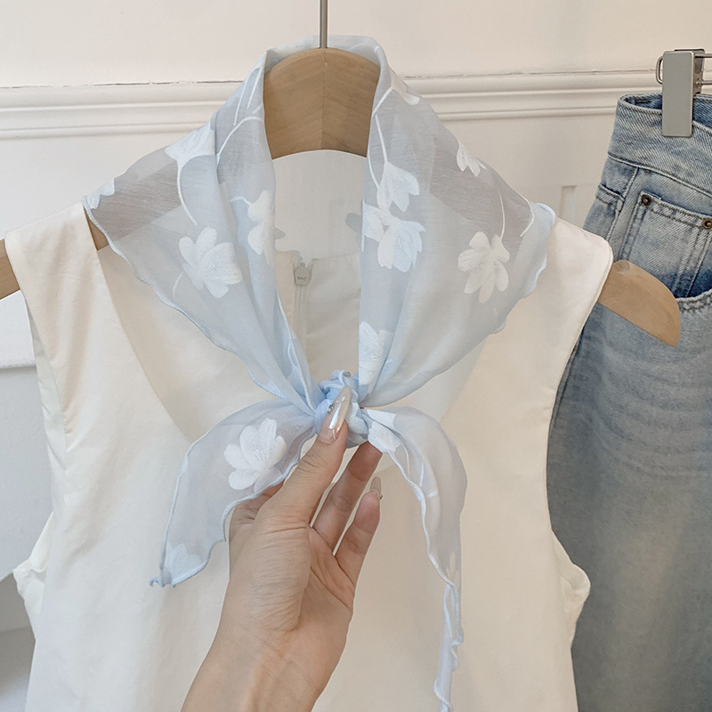 Bufanda triangular, bufanda para el cuello, nueva bufanda de seda fresca pequeña, pañuelo floral de alta calidad, accesorios para el cabello de estilo pastoral femenino de verano