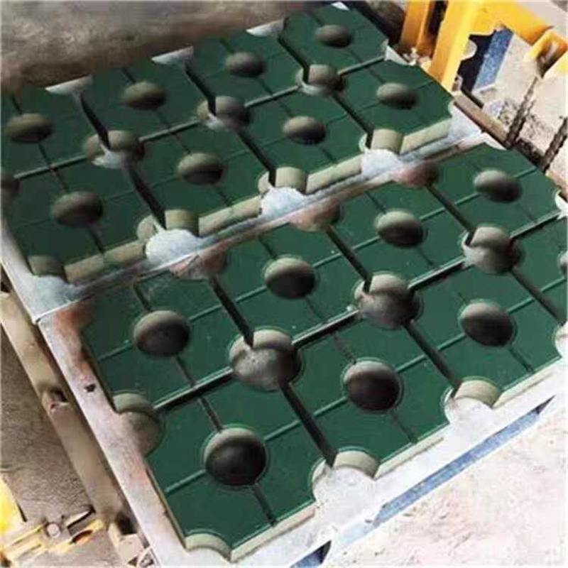 海南定安植五孔砖中孔砖圆孔中空砖草砖停车位砖透嵌OUF水砖广场