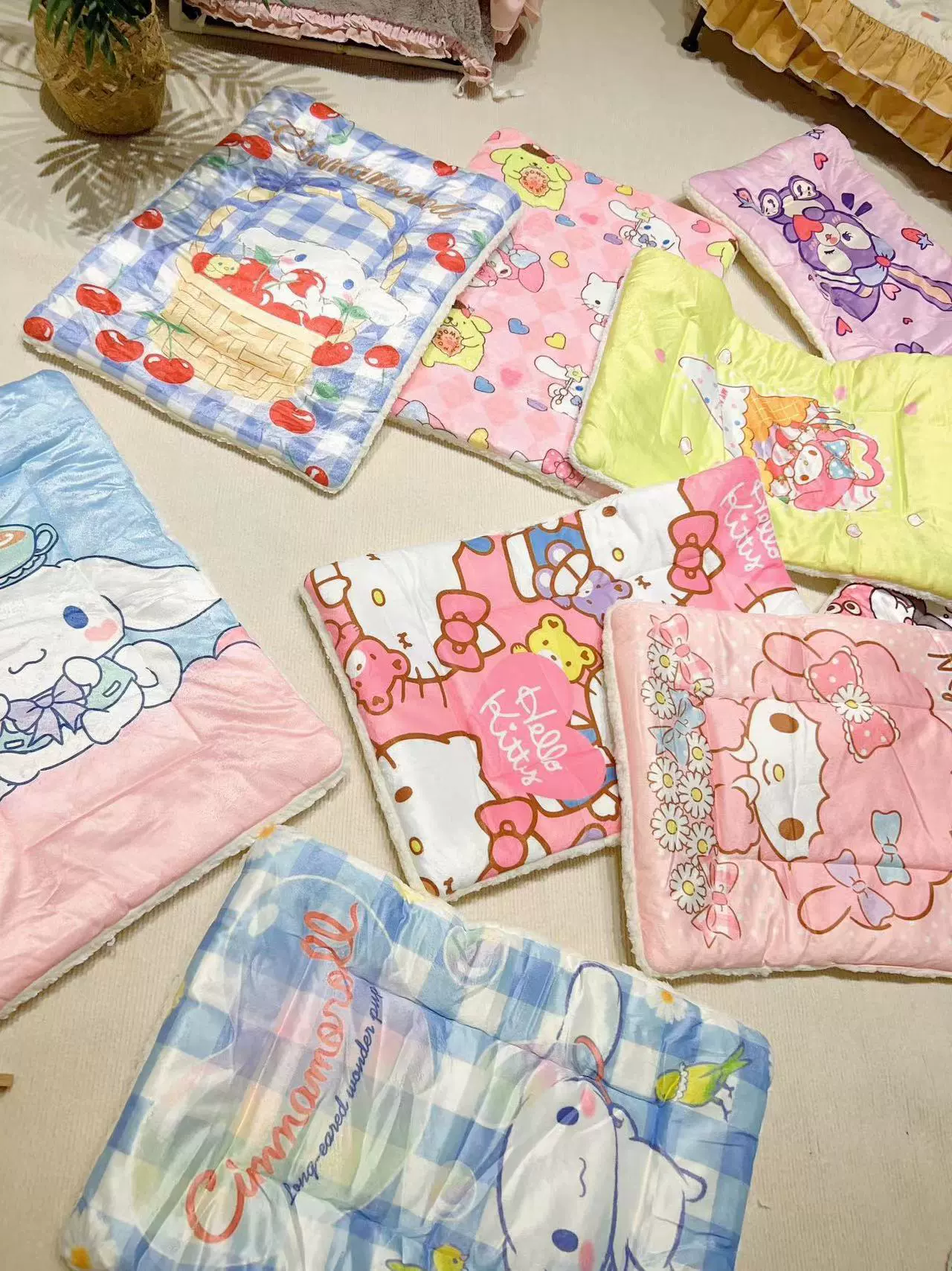 Коврик для домашних животных Коврик для собак Универсальный зимний теплый коврик Четыре сезона Универсальный зимний коврик Коврик для собак Кошечное гнездо Спальный коврик