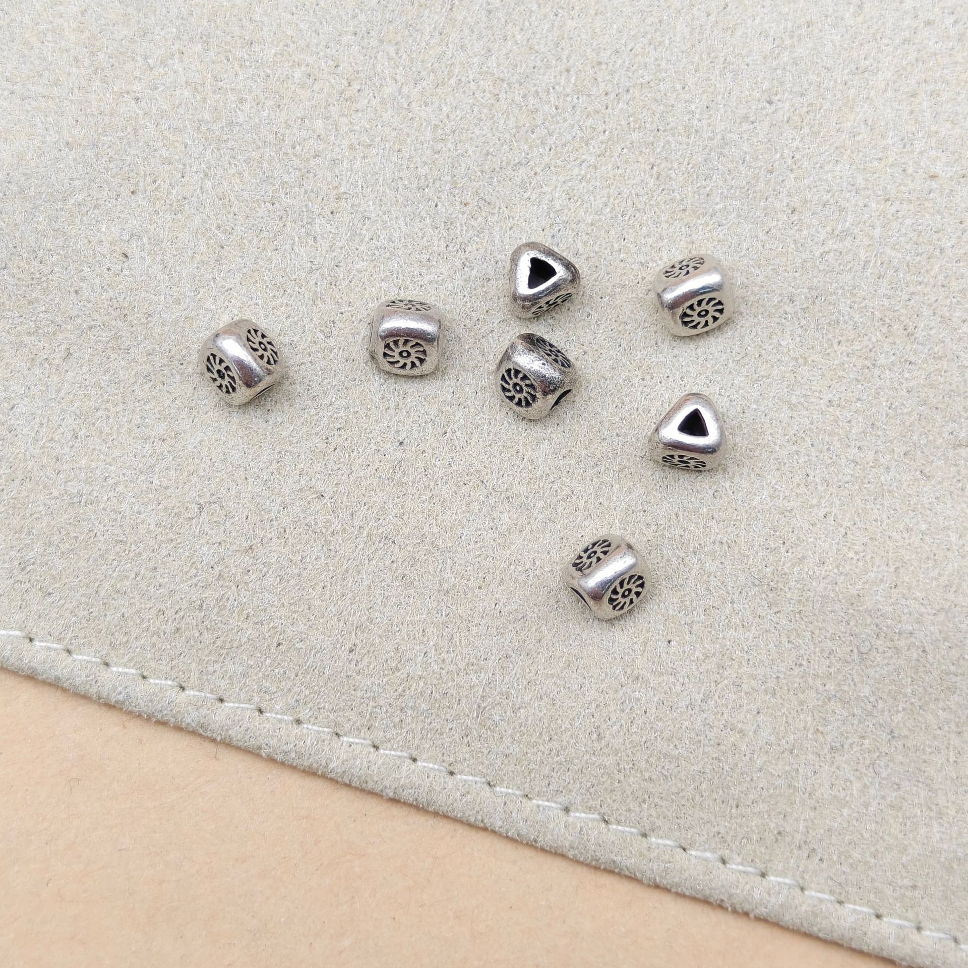 Thai silver fish pattern triangular loose beads DIY handmade woven bracelet fish bone spacer beads handmade beading S925 silver accessories