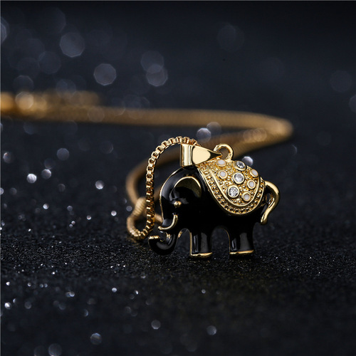 Black and white and dichromatic drip elephant pendant necklace product accessories sautoir INS wind necklace lovely animals