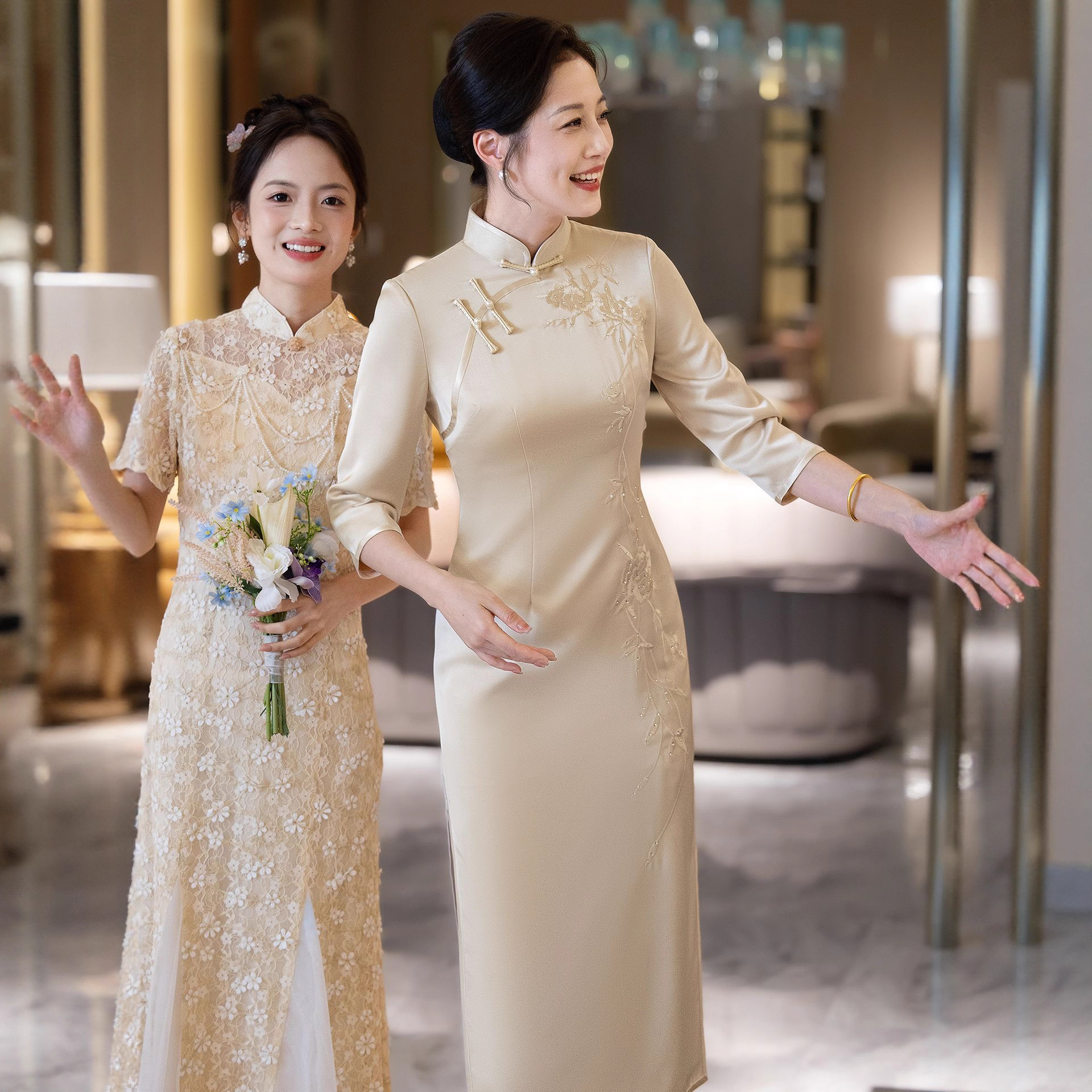 Champagne Color Cheongsam for Women, Summer Wedding Banquet Outfit for Mother-In-Law, 2025 New Style Dress, New Chinese-Style Embroidered Dress for Mother, Autumn