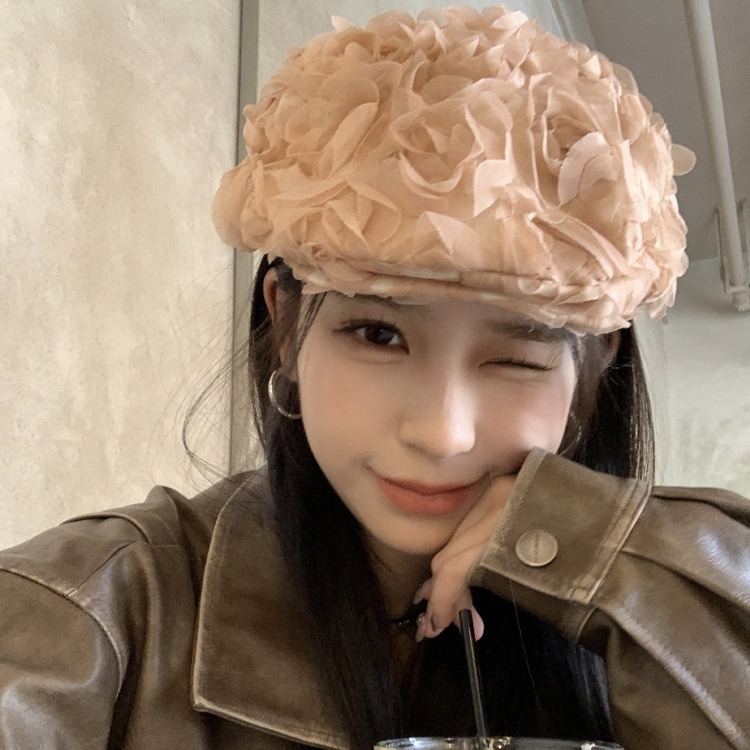 Sombrero de nicho coreano de rosa tridimensional para mujeres versátil cara cóncava modelado pintor sombrero de moda boina