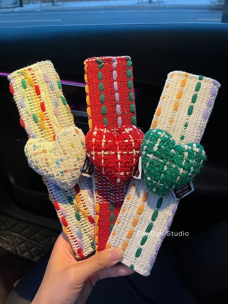 Car Seat Belt Shoulder Cover, Cute and High-End Female Car Decorative Protective Cover, Anti-Stranglehold Car Interior Accessories