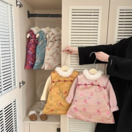 童套装;连身衣、爬服;童裤