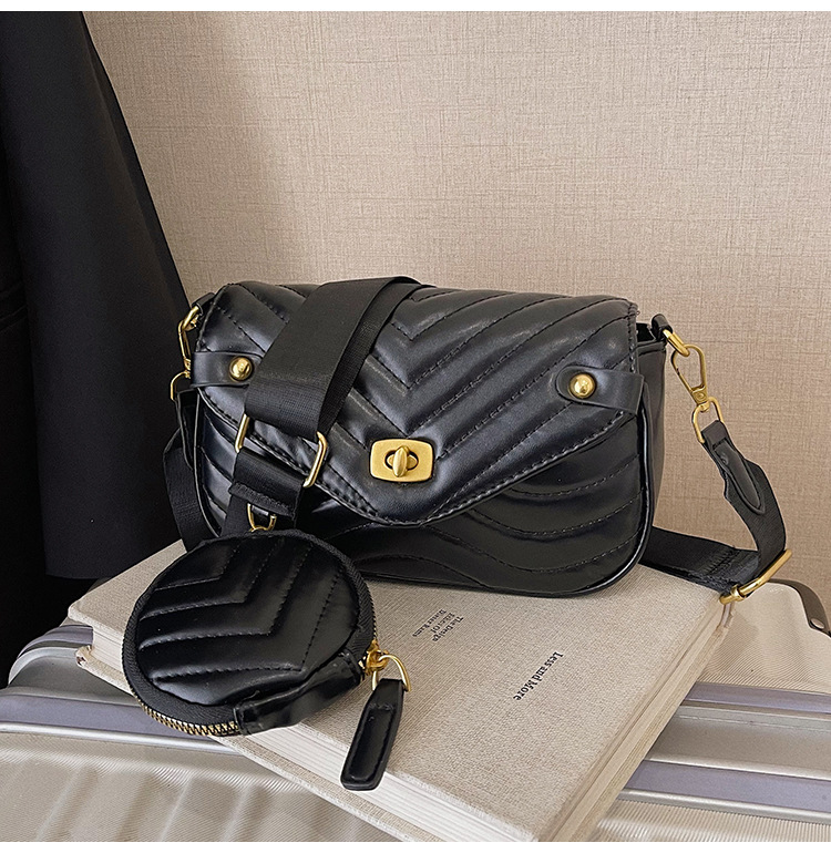 Borsa a tracolla da donna, borsa a spalla con catena elegante_voghion.com