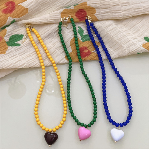 Sweet and cute girly style candy-colored love clavicle chain versatile necklace Korean new beaded pearl necklace