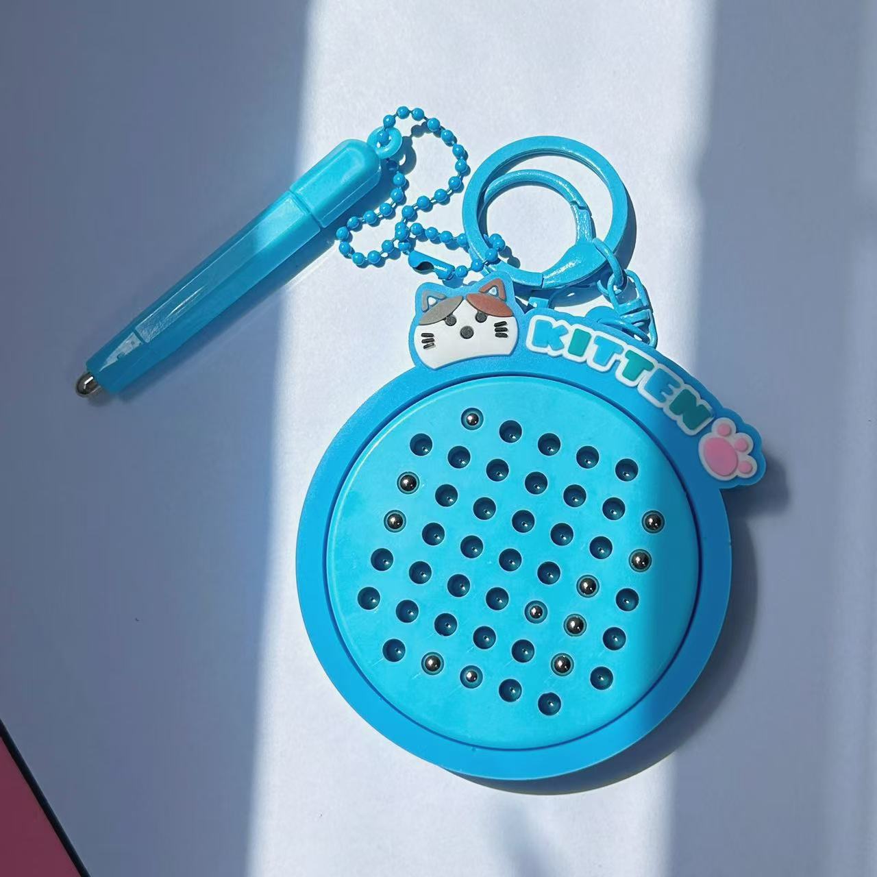 Laberinto de bolas de acero de absorción tablero de dibujo de bolas de paseo juguetes de rompecabezas para niños entrenamiento de fuerza de concentración pequeña bolas colgantes al por mayor