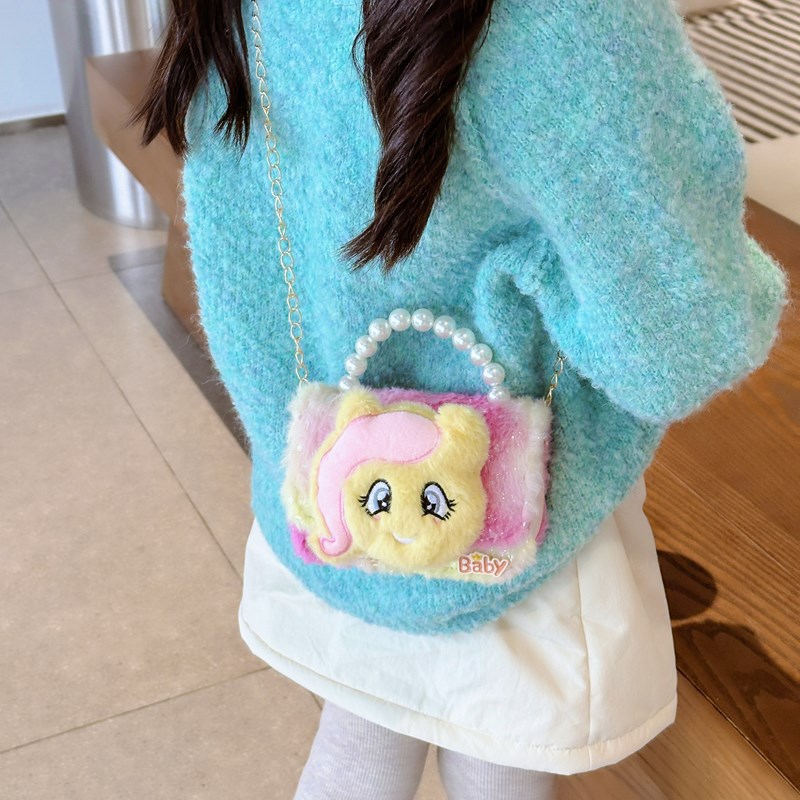 Nuevos bolsos para niños otoño e invierno, bolsos de mensajero lindos para niñas coreanas, bolsos de lana de moda para niñas, bolsos de perlas