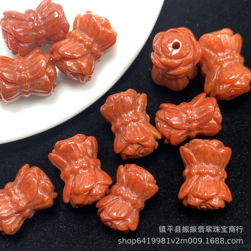 Jade red lotus flower through hole and Tilian wholesale diy jewelry accessories earrings necklace pendant bracelet accessories
