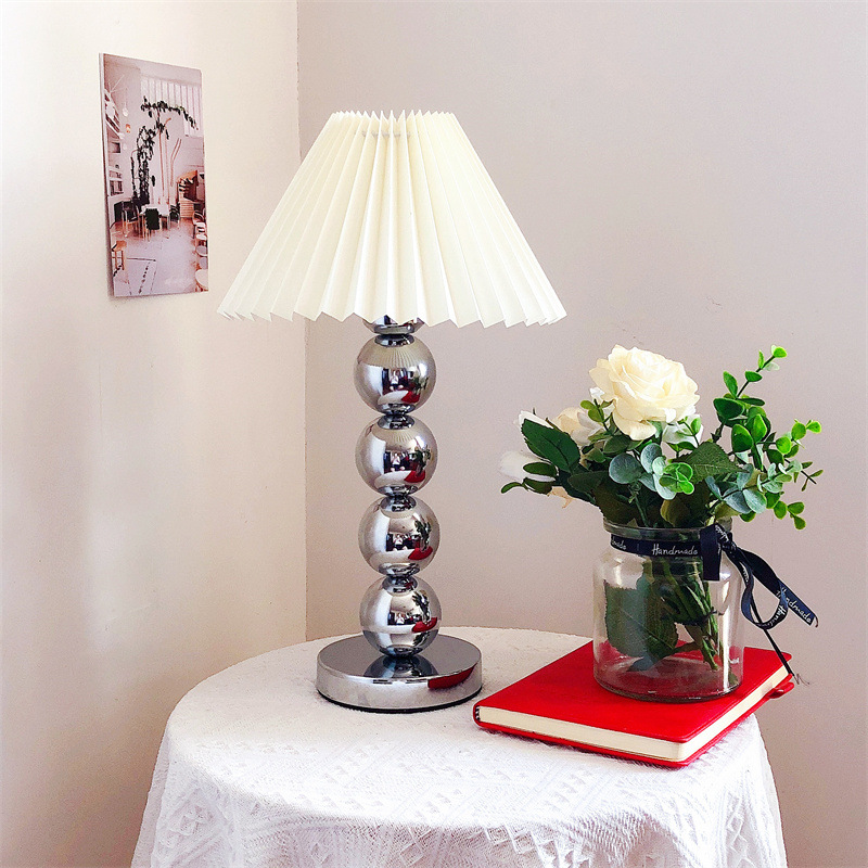 Estilo nórdico retro Bauhaus lámpara de escritorio estudio modelo habitación lámpara de escritorio dormitorio habitación decoración lámpara de noche