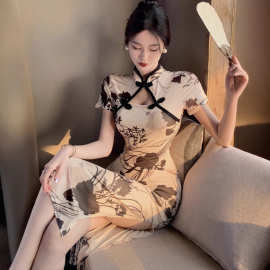 时尚性感旗袍年轻款少女高级感复古印花收腰显瘦新中式连衣裙女夏
