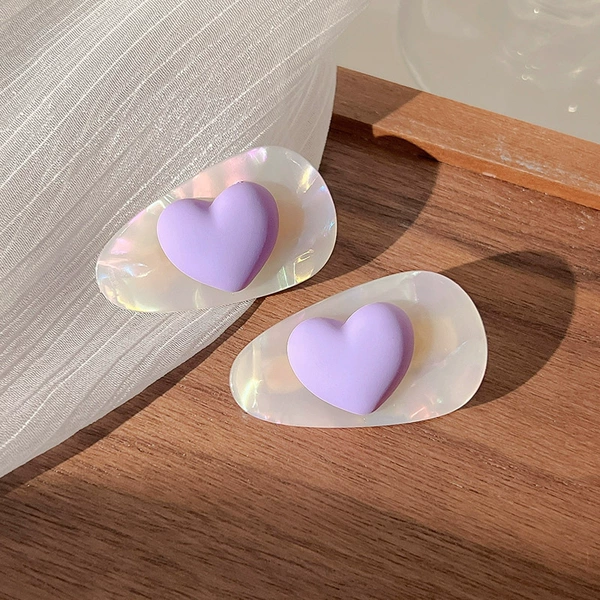 Mermaid loves a pair