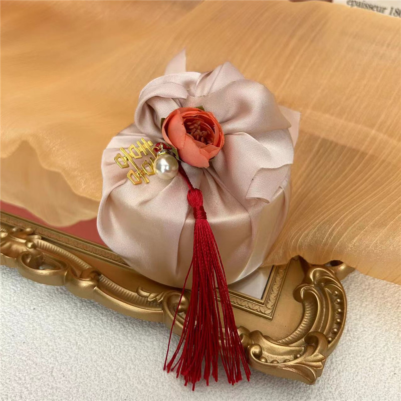 結婚伴手禮婚禮喜糖盒綢緞網紅風呂敷喜糖盒子小紅書同款伴娘回禮