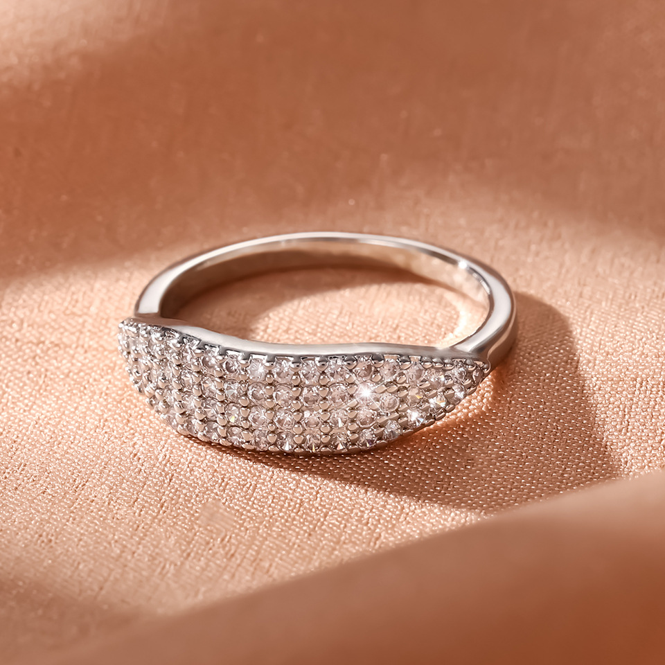 Stackable Plain Band And Tiny Cubic Zirconia Ring Set In Minimalist European Style. Perfect For Work, Daily And Casual Wear. Hypoallergenic And Tarnis_voghion.com