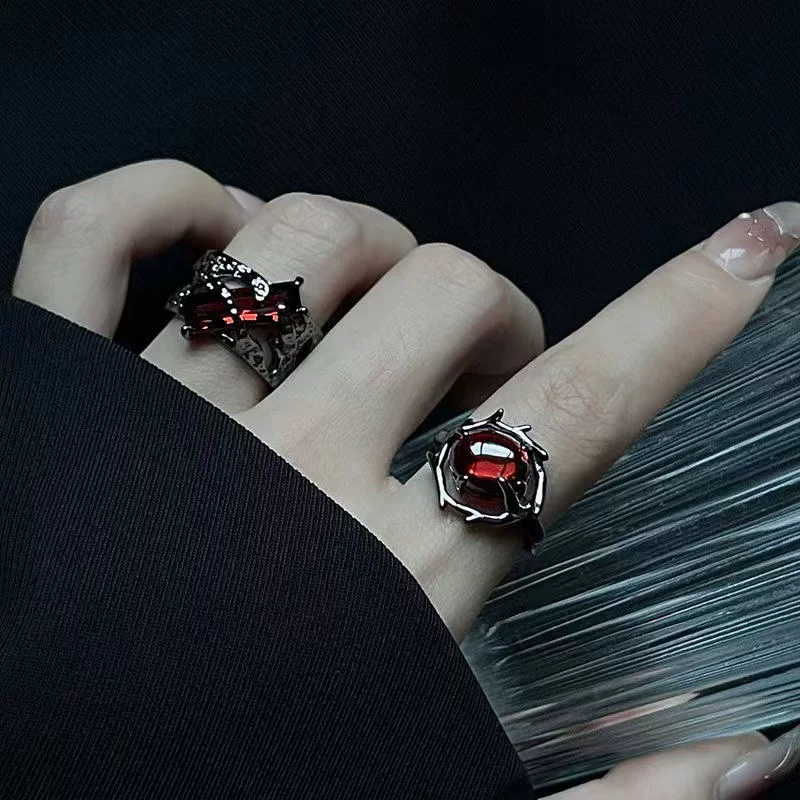 Кольцо Diablo с вырезом ретро гранатового цвета, геометрический дизайн, регулируемое (one size)