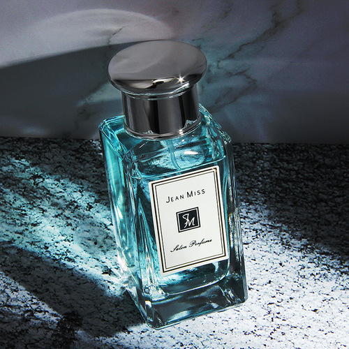 Niche brand salon perfume Blue Wind Chime long-lasting fragrance for men and women low-priced student light fragrance