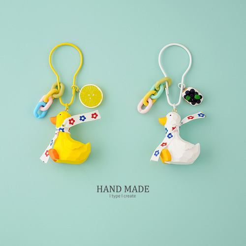 Bow Tie Duck Keychain Pendant Couple Internet Celebrity Little Yellow Duck Cute Doll School Bag Pendant Car Key Ring Chain Women