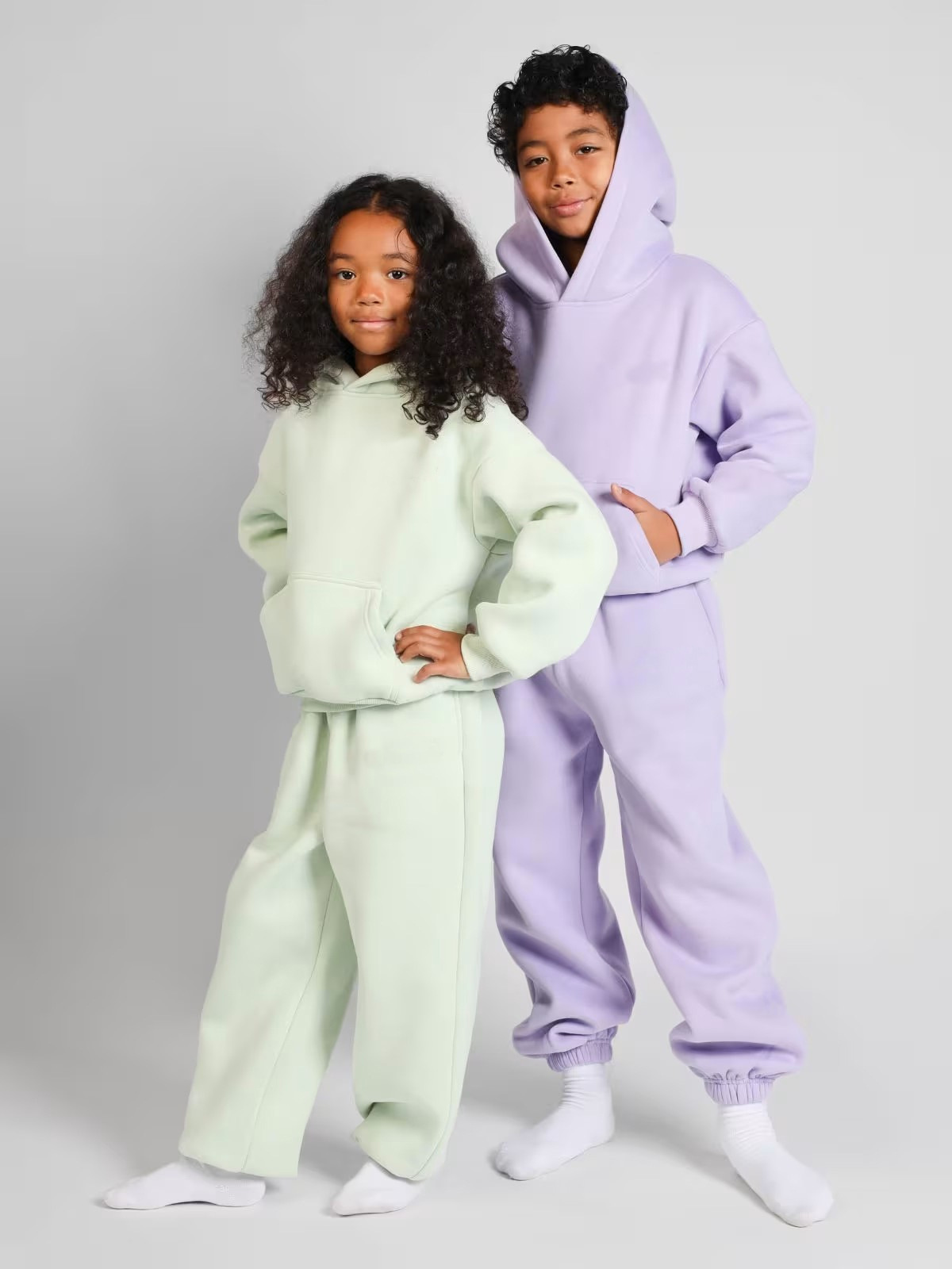 Completo due pezzi bambino con cappuccio stile europeo dopamine_voghion.com