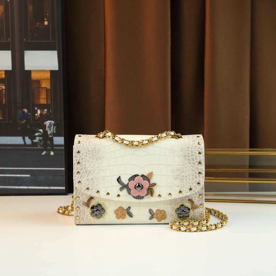 High-end Small Square Handbag With Lace Trim And Lock Clasp_voghion.com
