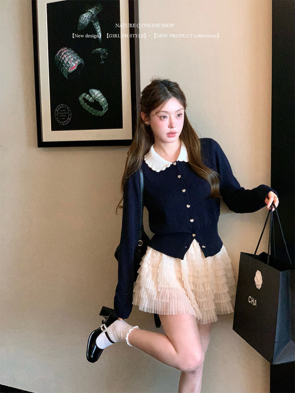 杨小卷 miu系千金穿搭 撞色减龄娃娃领针织开衫女短款上衣|undefined