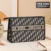 Fashionable high quality capacious cosmetic bag, cute organizer bag for traveling