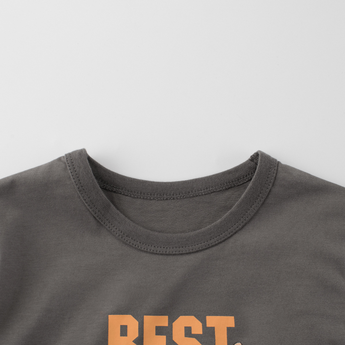 27kids ropa para niños verano nuevo estilo 2025 letra impresa camiseta de manga corta para niños ropa de bebé cabello de una pieza