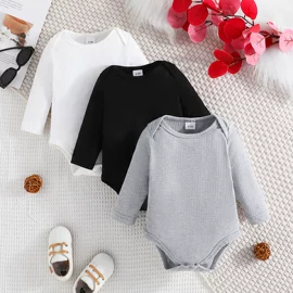 童套装;童连衣裙;连身衣、爬服