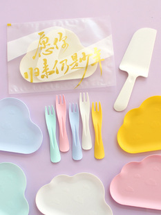 Food Grade Plastic Whole Case Disposable Cake Dinner Plate Children's Birthday Knife and Fork Plate Cloud Plate Outdoor Tableware