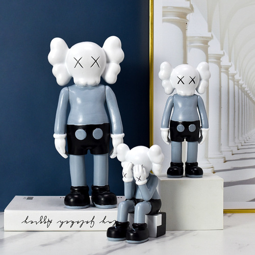 Kaws trendy doll creative figure living room decoration bar restaurant decoration resin storage tissue box decoration