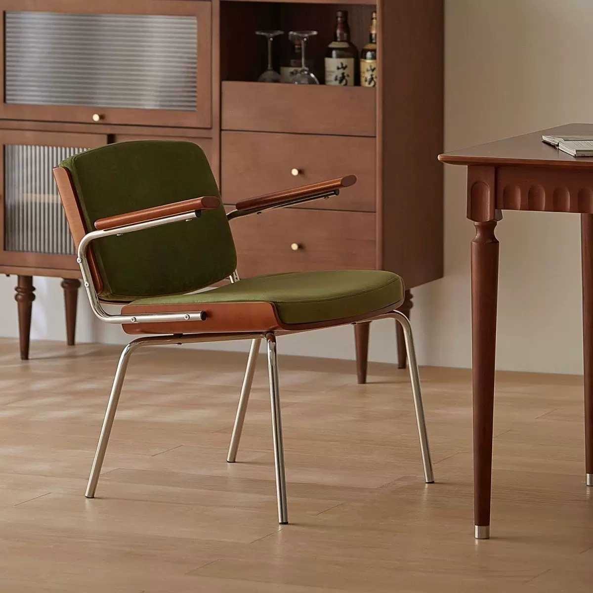 ins北欧风中古休闲椅复古懒人靠背电竞椅家用书房办公椅单人餐椅