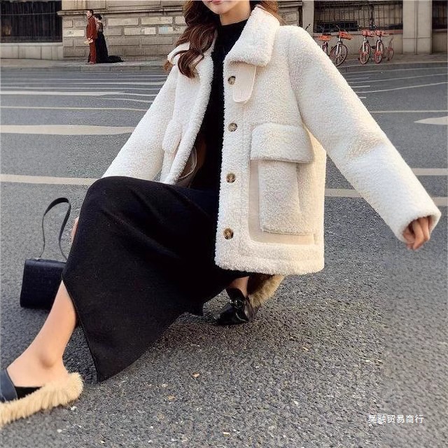 두꺼운 2024 양 코트 LAMBSWOOL 모든 경기 LAMBSWOOL COAT 여자 겨울 겨울 새로운 모피