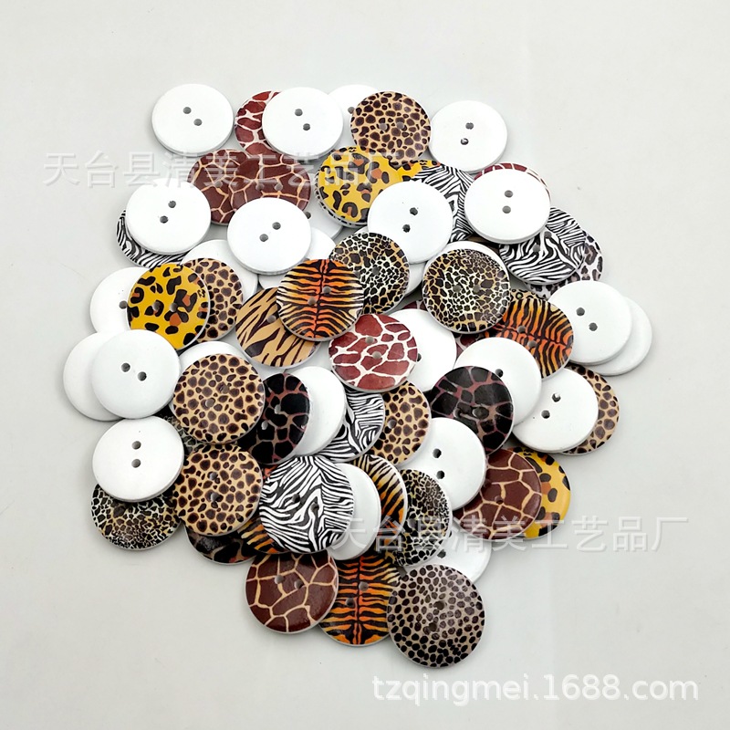 2/2,5 cm de madera Fondo Blanco estampado de leopardo pintado botones de madera decorativos leopardo madera botones 50/100 piezas un paquete