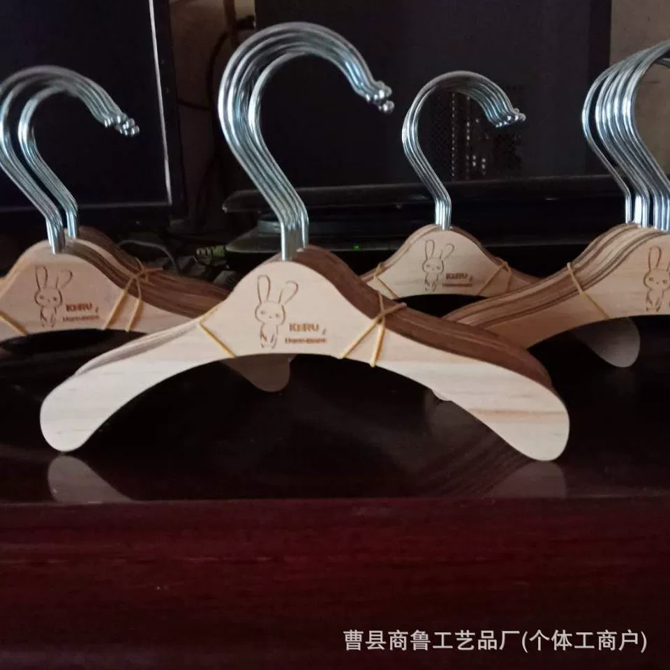 Деревянные домашние животные вешалки собаки кошки одежда деревянная одежда детские детские вешалки для домашнего расходного материала может быть логотипом