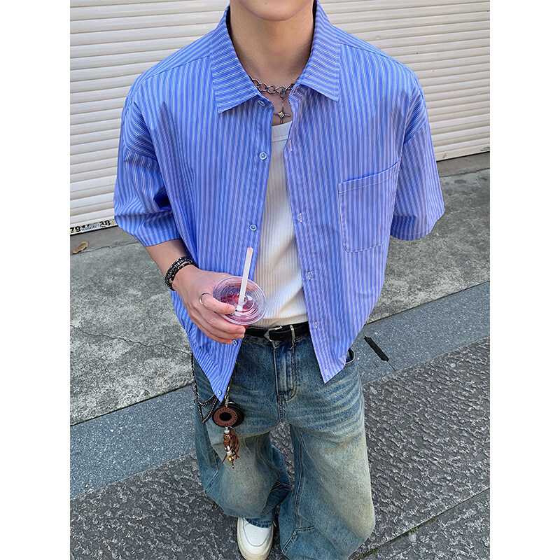 Blue Vertical Stripesd Short Shirt, Short-Sleeved Men's High-End Cleanfit Shirt with Cardigan Jacket