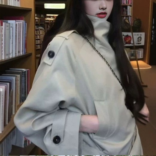 "利兹画报" 高级感短款风衣女秋 立体剪裁设计同色腰带可调节外套