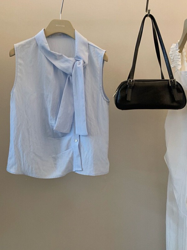 Korean-Style Design with Laces and Irregular Collar, French-Style Elegant Blouse for Women, Versatile and Slimming Tank Top Korean-Style Design with Laces and Irregular Collar, French-Style Elegant Blouse for Women, Versatile and Slimming Tank Top