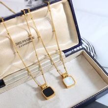 欧美简约时尚清新甜美白海贝黑色亚克力吊坠夹珠钛钢项链甜酷风