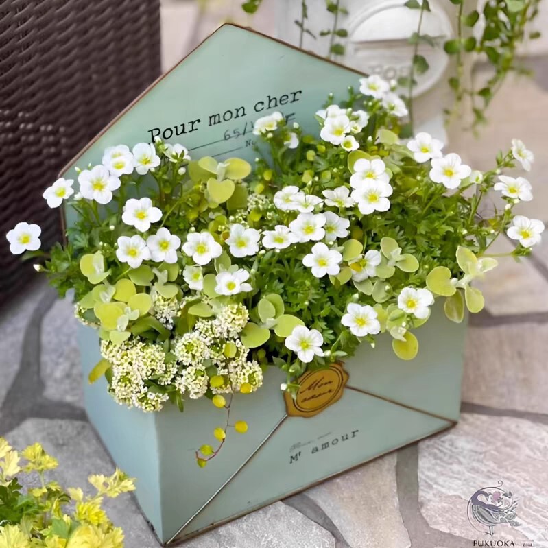 Youmei Retro Japanese Style INS Garden Wrought Iron Grocery Envelope Shape Wrought Iron Flower Pot Garden Decoration Hanging Pot Personality