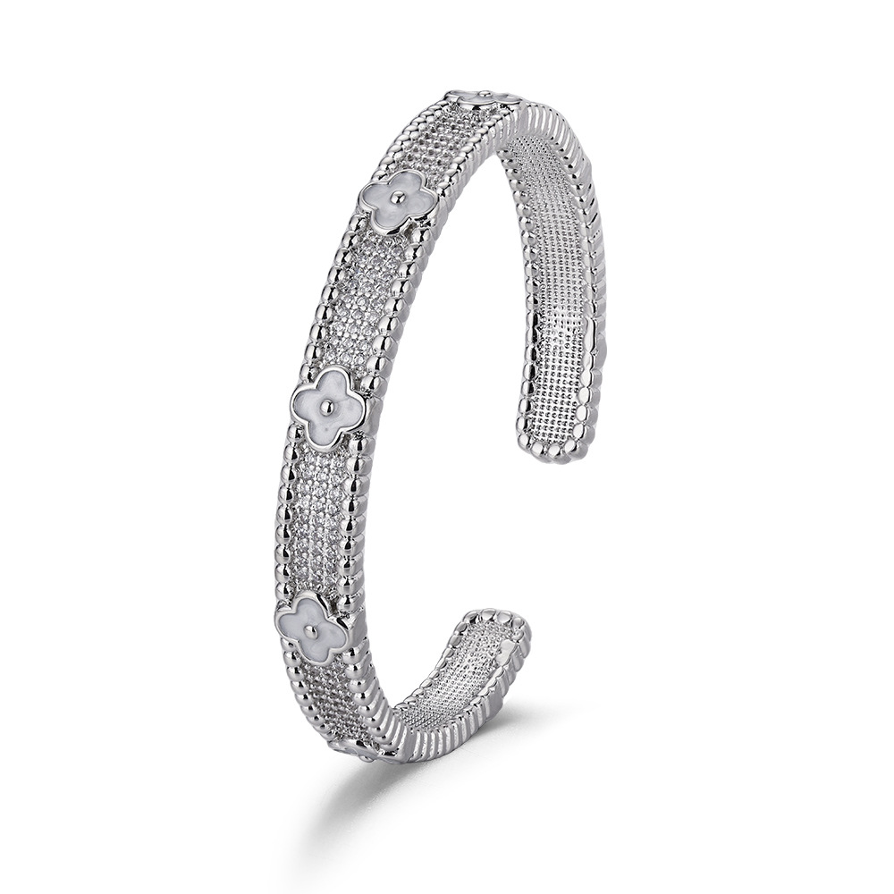 Exquisites Armband aus Perlmutt mit vierblättrigem Kleeblatt-Motiv im Retro-Stil – Schmuck für Damen_voghion.com