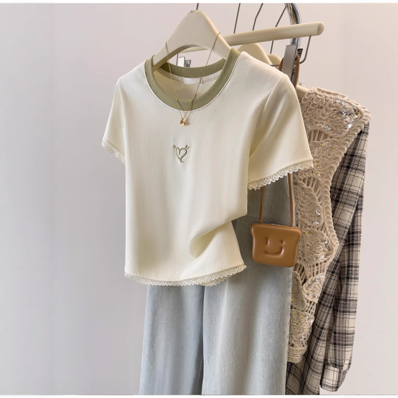 Girls' Preppy Style Heart Embroidered Short-Sleeved 2025 Summer New Style Junior and High School Student Bottoming Shirt T-Shirt Top Girls' Preppy Style Heart Embroidered Short-Sleeved 2025 Summer New Style Junior and High School Student Bottoming Shirt T-Shirt Top