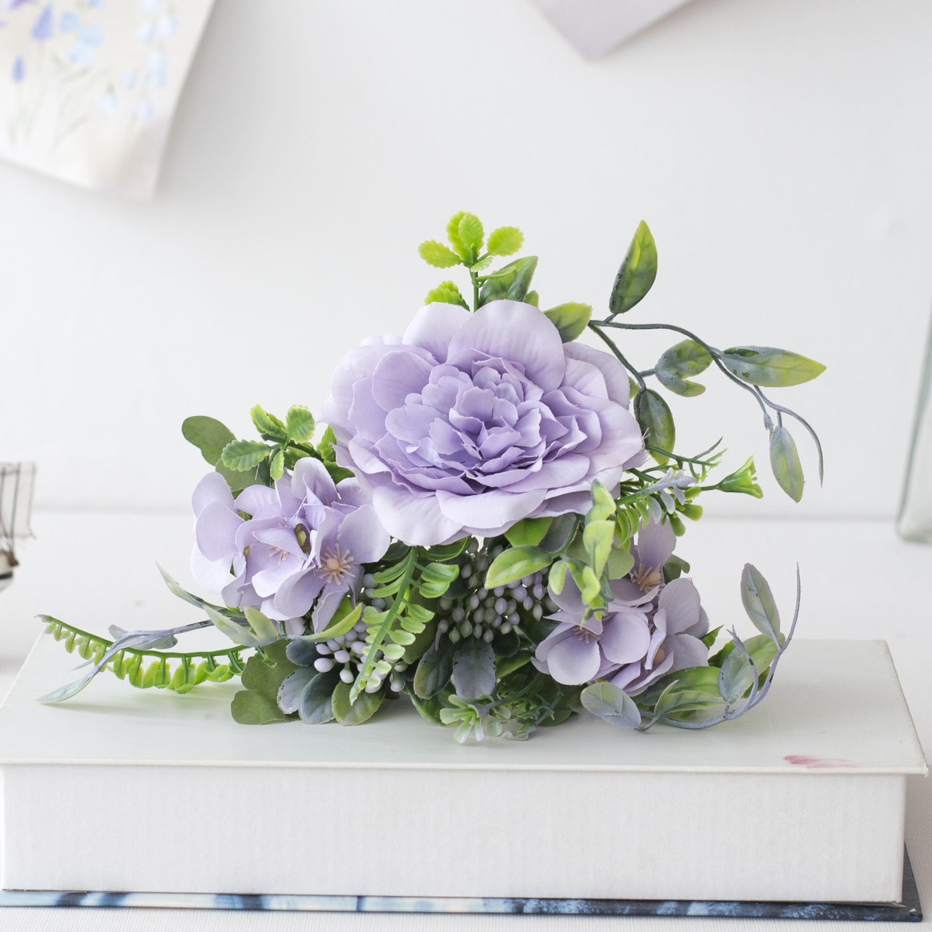 북유럽 모란 보라색