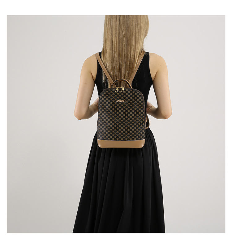 A stylish and trendy casual backpack for the 2024 autumn and winter season, featuring a large-capacity single-shoulder women's retro commuting crossbody bag undefined