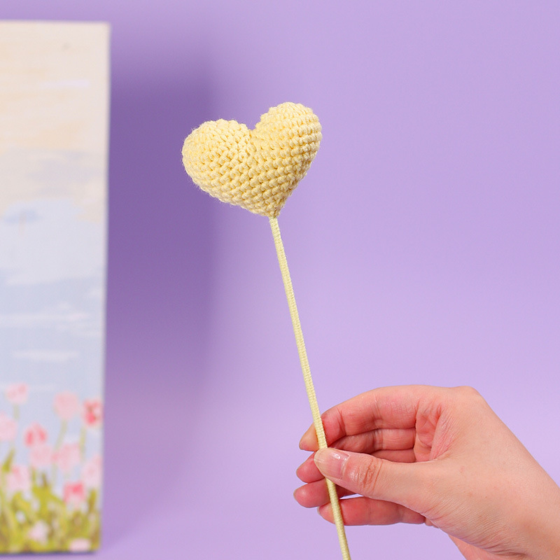 クロスボーダーの手編みの完成品の小さい花束は花の毛糸のメリヤスの花束を模倣します。|undefined
