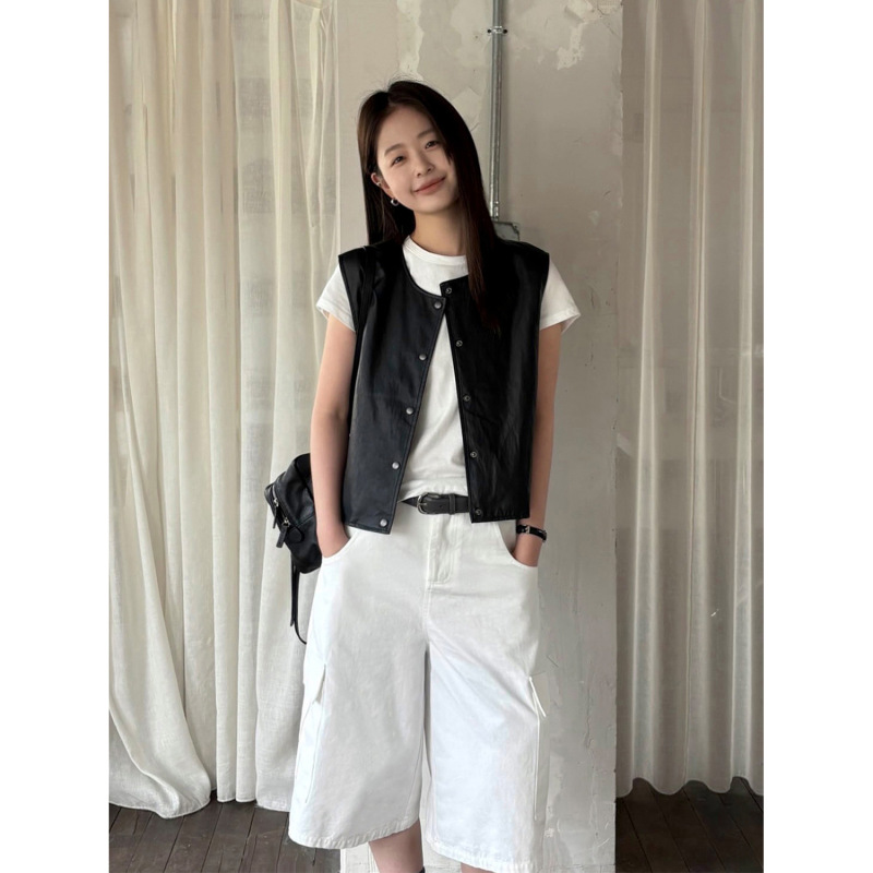 Tg Low-Key Cool Style Matte Faux Leather Jacket Vest for Women 2026 Spring Round Neck Layered Top 26511