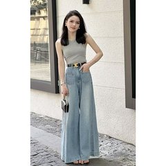 水洗いレトロなワイドジーンズの女性は春夏の薄いタイプのハイウエストで痩せています。