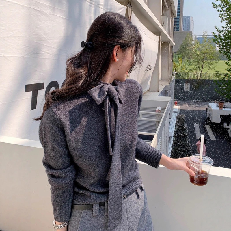 Um Floating Collar Cashmere Wool Blend Knitwear for Women in Autumn and Winter with Coat Inner Base Long-Sleeved Knitwear